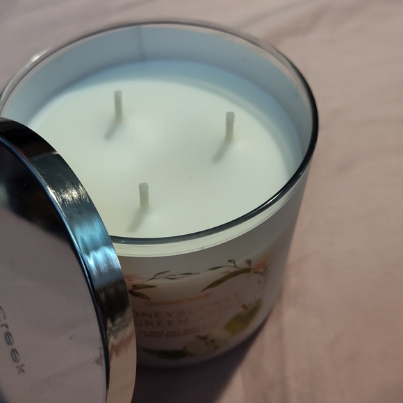 NEW!! GOOSE CREEK 3 Wick Candle 14.5oz (Honeysuckle & Green Apple) - Picture 7 of 9